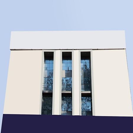 Oyo 11945 Hotel Glory Palace Indore Exteriör bild